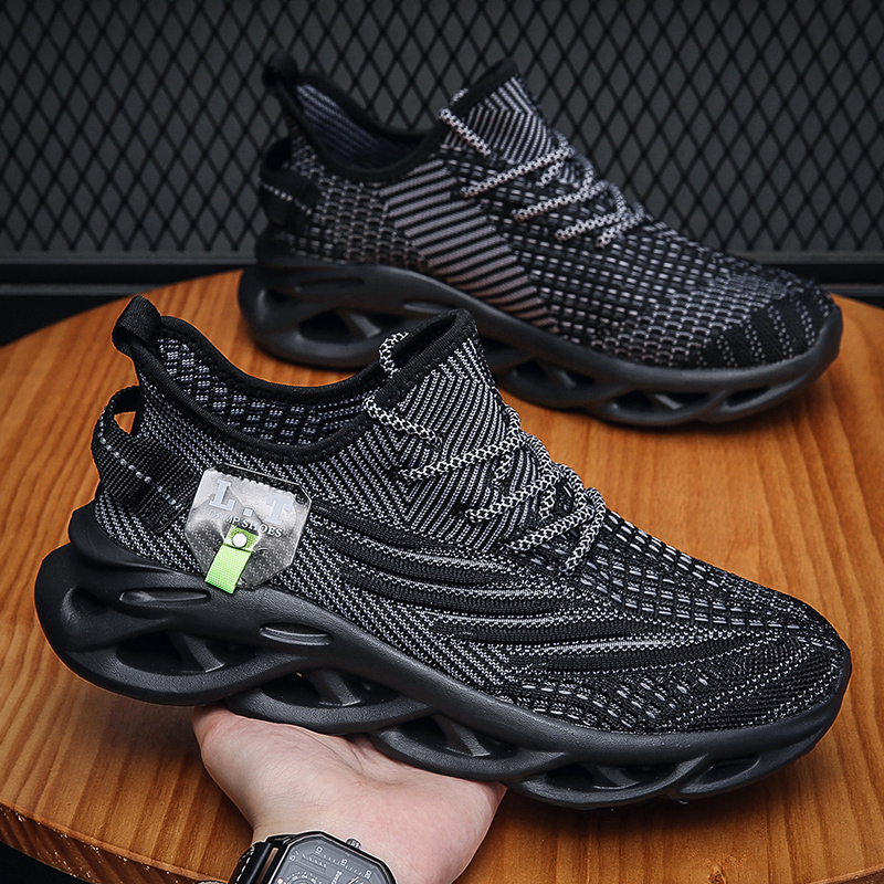 Porous Mesh Upper Men Sneakers - Outdoor Sport With Sticks avis et prix